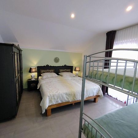 Landhaus Karawankenblick Himmelberg ภายนอก รูปภาพ