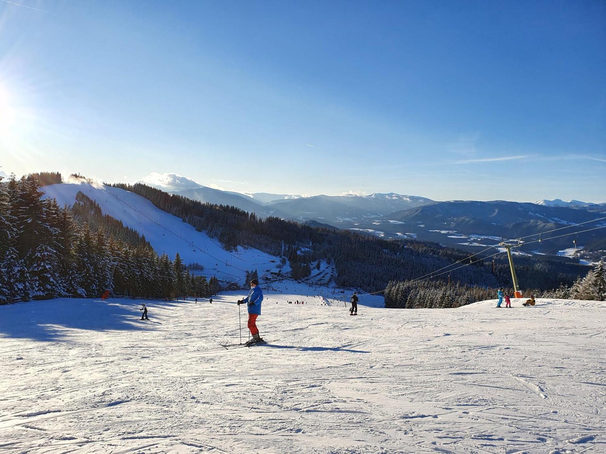 Landhaus Karawankenblick Himmelberg ภายนอก รูปภาพ